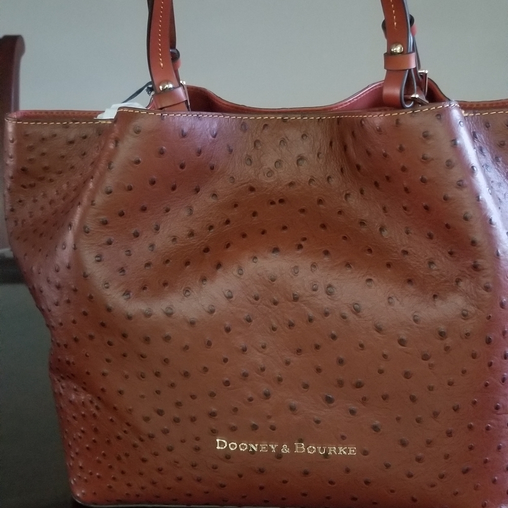 NEW Authentic Dooney & Bourke Ostrich Barlow Bag